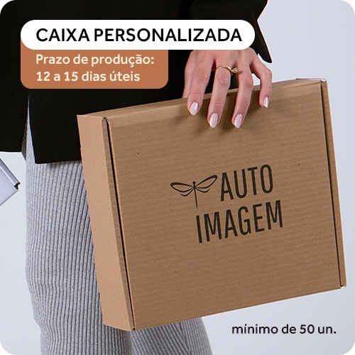 caixa de papelão lisa resistente